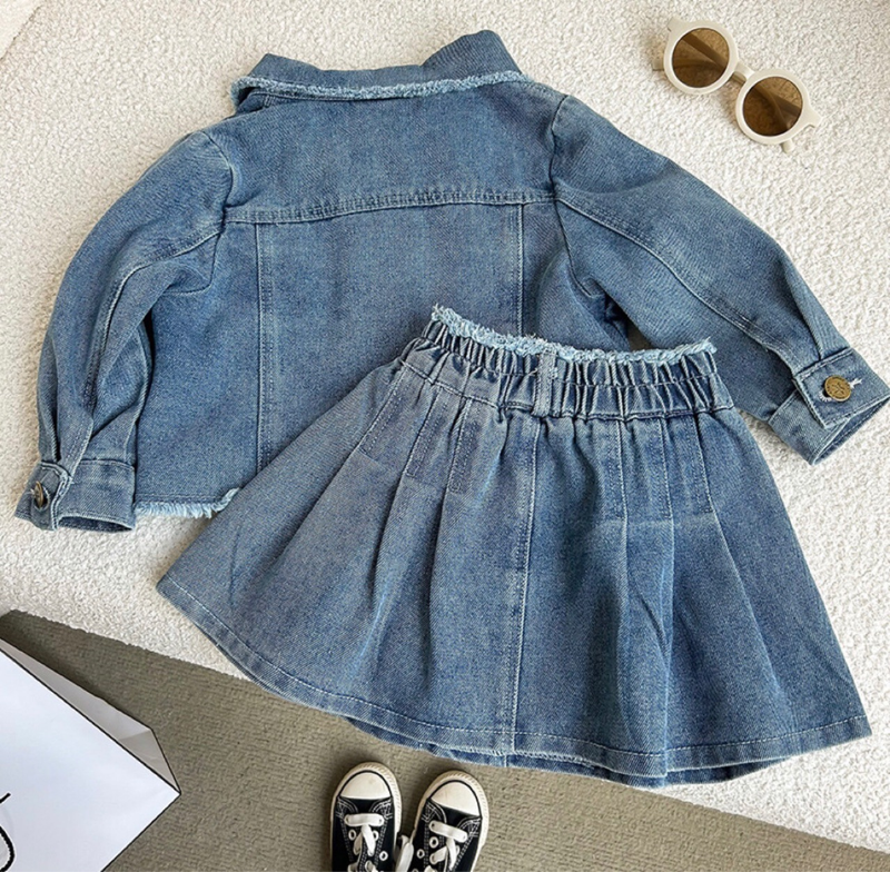 Blue lapel long sleeved girl's denim jacket pleated skirt set, fashionable and stylish two-piece set_voghion.com