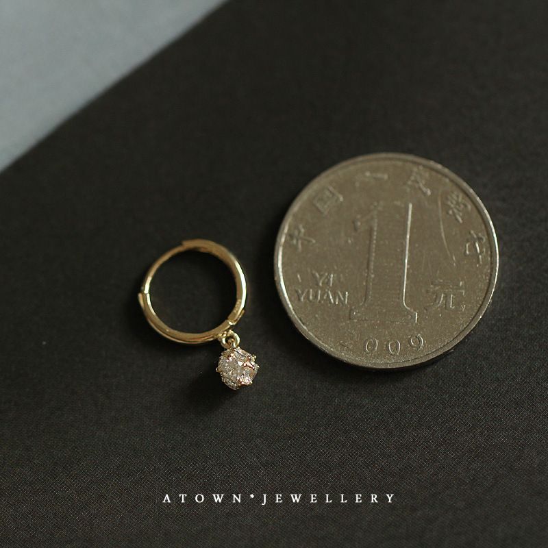 Petites créoles en or 14 carats plaqué S – Boules de zircon scintillantes et manchettes en argent pur | Bijoux d'oreilles élégants et simples_voghion.com