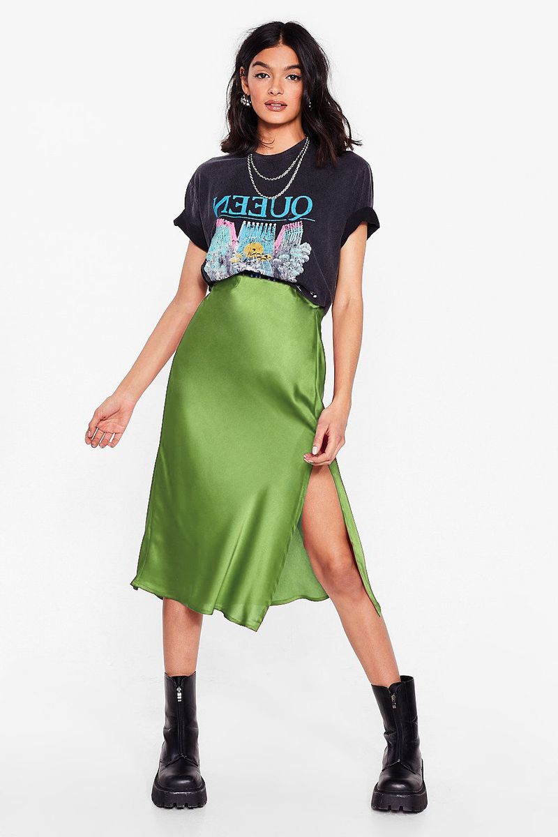 Gonna midi in raso di alta qualità con elastico in vita alta e abito midi con spacco in colore puro per donna_voghion.com