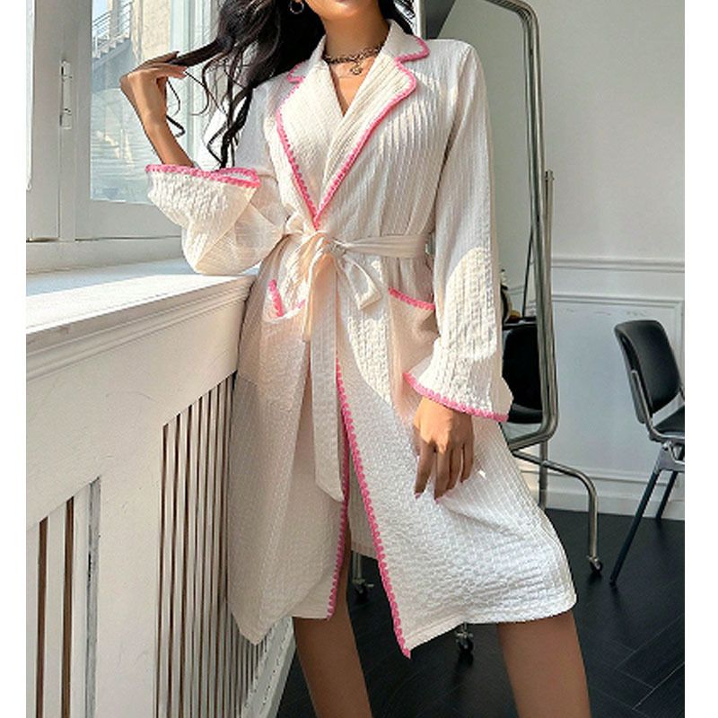 Intimo e pigiami Elegante vestaglia da donna con cintura in vita - Pigiama a maniche lunghe di media lunghezza con colletto a contrasto, comodo abbigliamento da casa_voghion.com