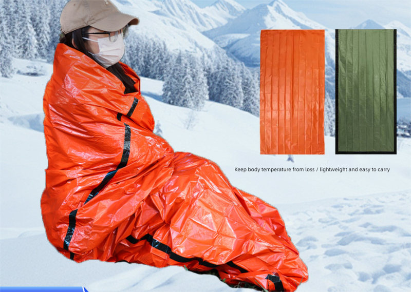 Oudoor Multifunktionale Notfall-Überlebensisolierung PE-Aluminiumfolie Schlafsack Reflektierender Selbstrettungs-Schlafsack Tragbar_voghion.com