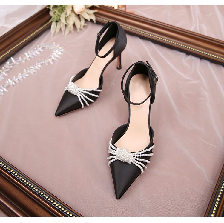 High Heels Damen Stiletto Heels Heels Sandalen New Style Mehrere Perlen Spitzschuh Dünne Ferse Ein Riemen High Heels Sexy Satin Einzelschuhe für Frauen_voghion.com