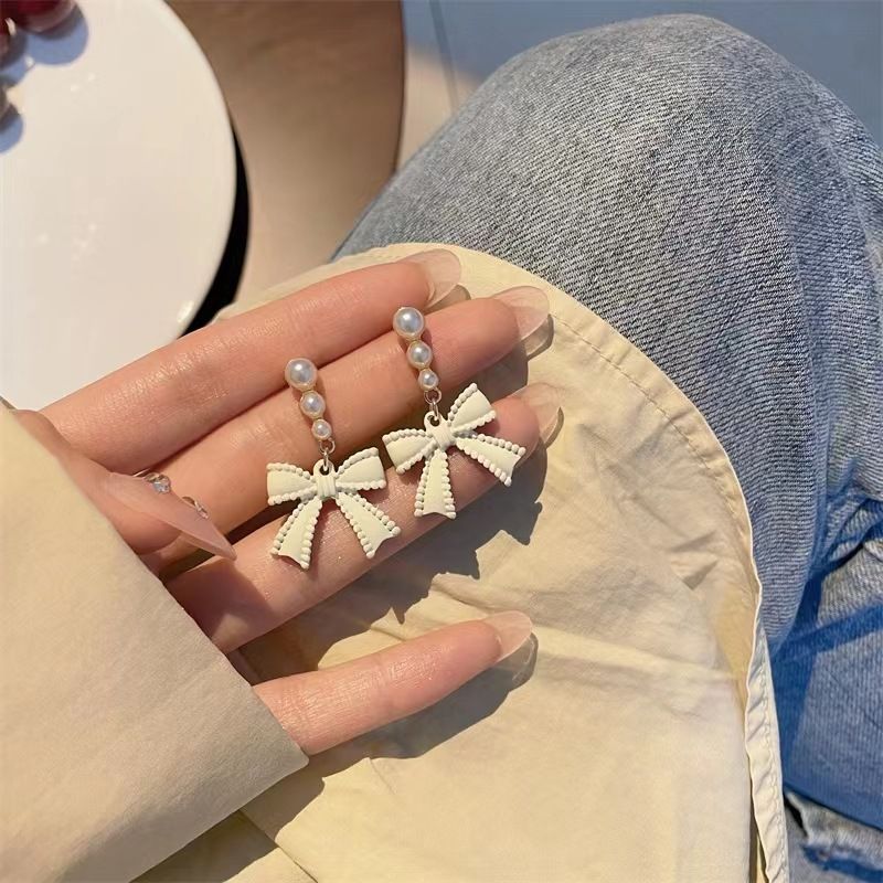 Women's Earrings niche design, high-end, temperament, ear clips without pierced ears, female ins light luxury internet celebrity_voghion.com