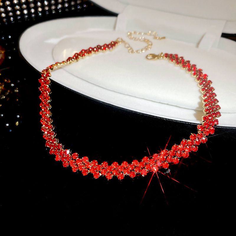 Semplice girocollo con diamanti, catena personalizzata rossa giapponese e coreana, collana alla moda, collana alla moda_voghion.com