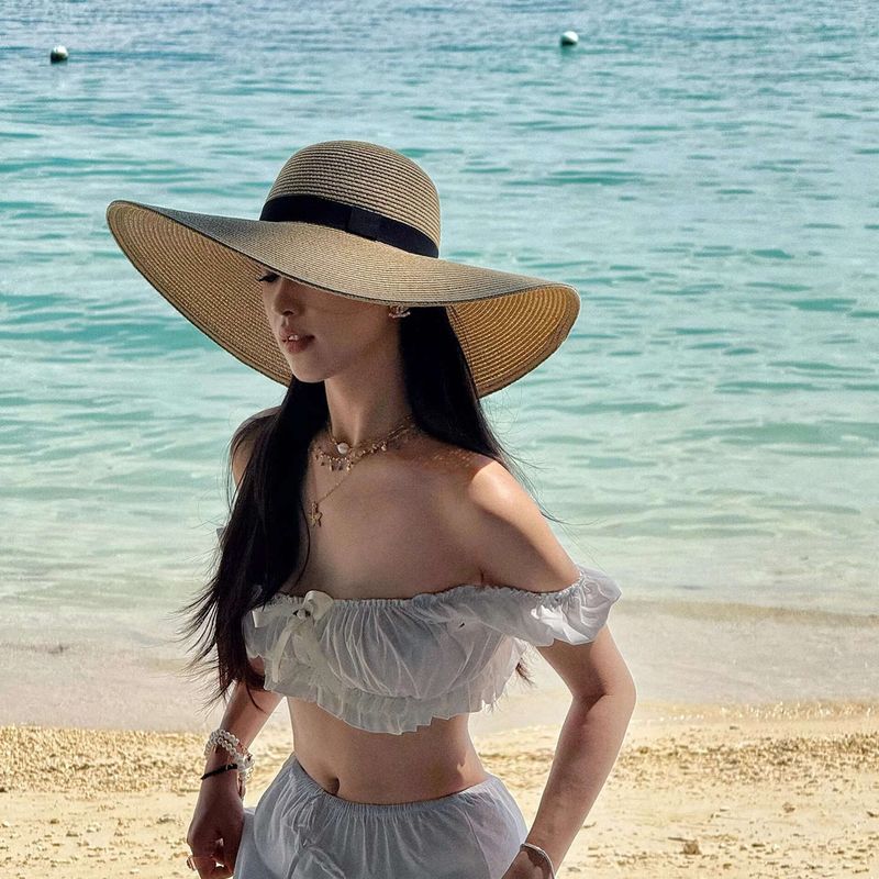 Sombrero de playa estilo resort de ala ancha para mujer (2025)_voghion.com