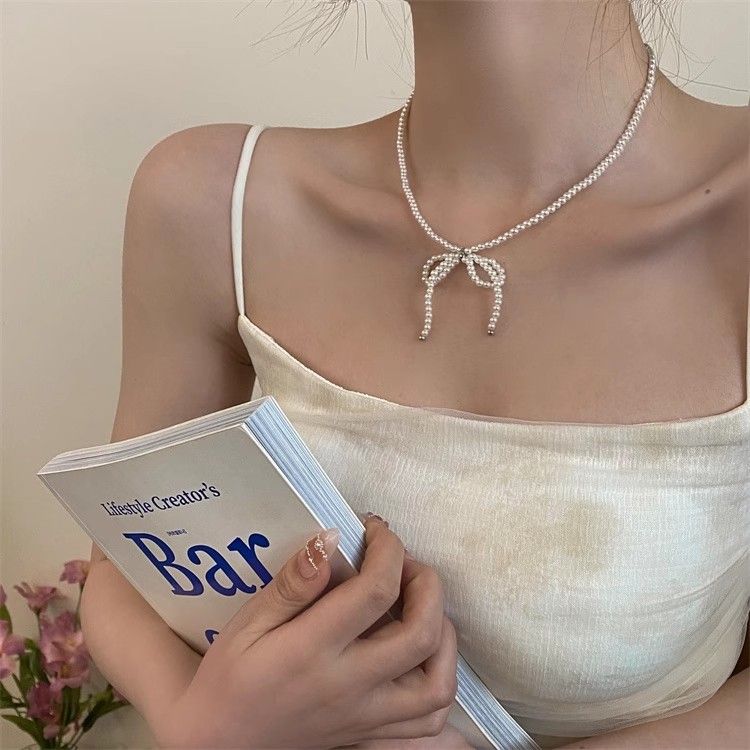 Korean Luxury Niche Pearl Bow Necklace Accessories For Women New High-End Temperament Collarbone Chain_voghion.com