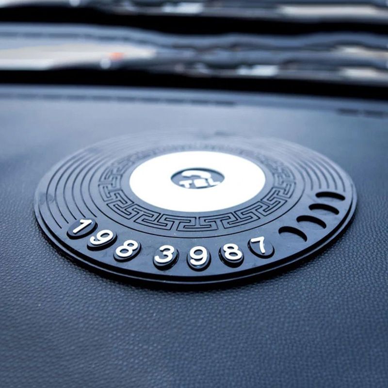 Aufbewahrung von Schildern für temporäre Parkplätze, Antirutschmatten, Autozubehör im Großhandel_voghion.com