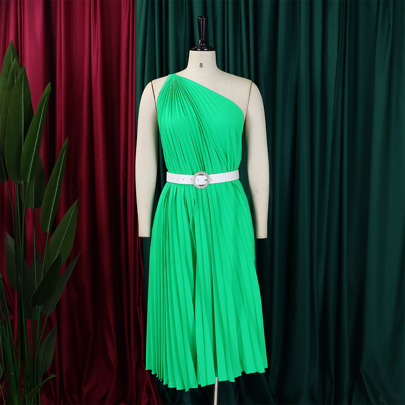 Women's with belt new fashion temperament slanted shoulders solid color pleated skirt hem _voghion.com