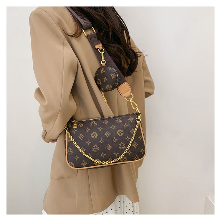 Borsa da donna 2024 nuova borsa a tracolla stampata popolare piccola quadrata versatile tracolla larga borsa da donna a spalla singola_voghion.com