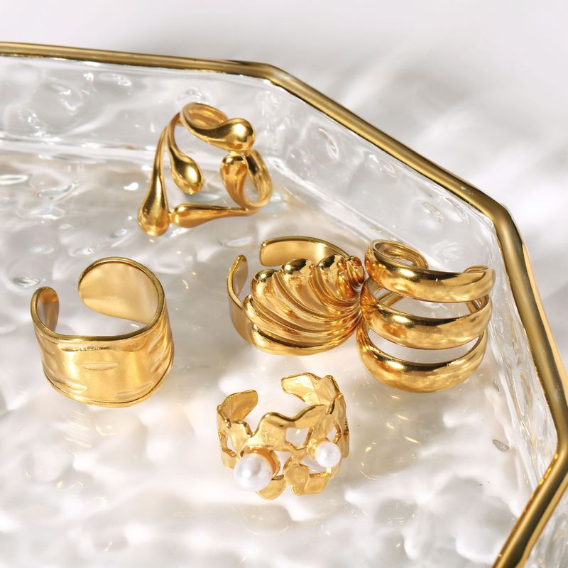 New Personalized Stainless Steel Ring Vacuum Electroplated Gold Pearl Irregular Open Hand Jewelry_voghion.com