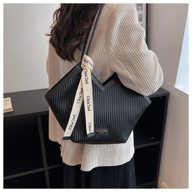 European And American Big Bag 2024 Spring And Autumn New Women's Bag Casual Versatile Canvas Bag Work, Class Commuting Single Shoulder Bag Tote Bag_voghion.com