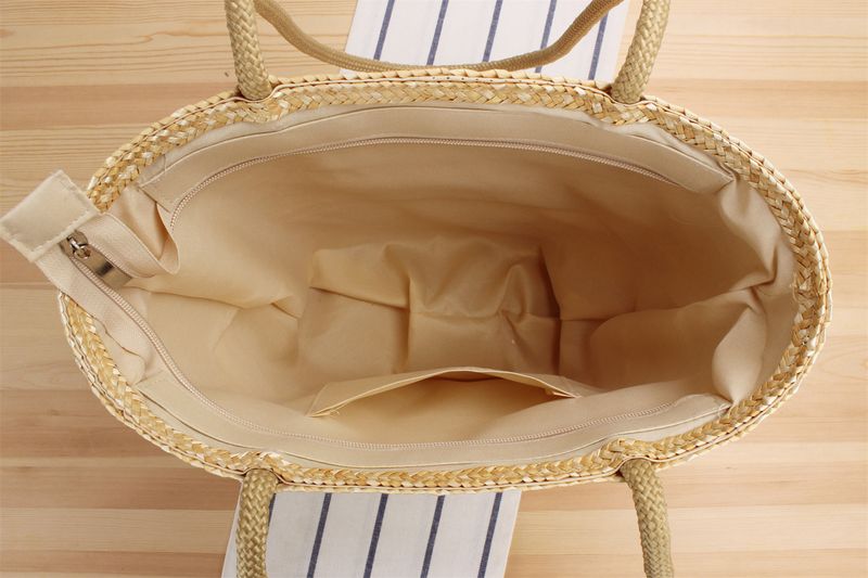 New Large Capacity Straw Woven Bag for Seaside Vacation Hand Woven Summer Seaside Beach Luxury Straw Bag_voghion.com