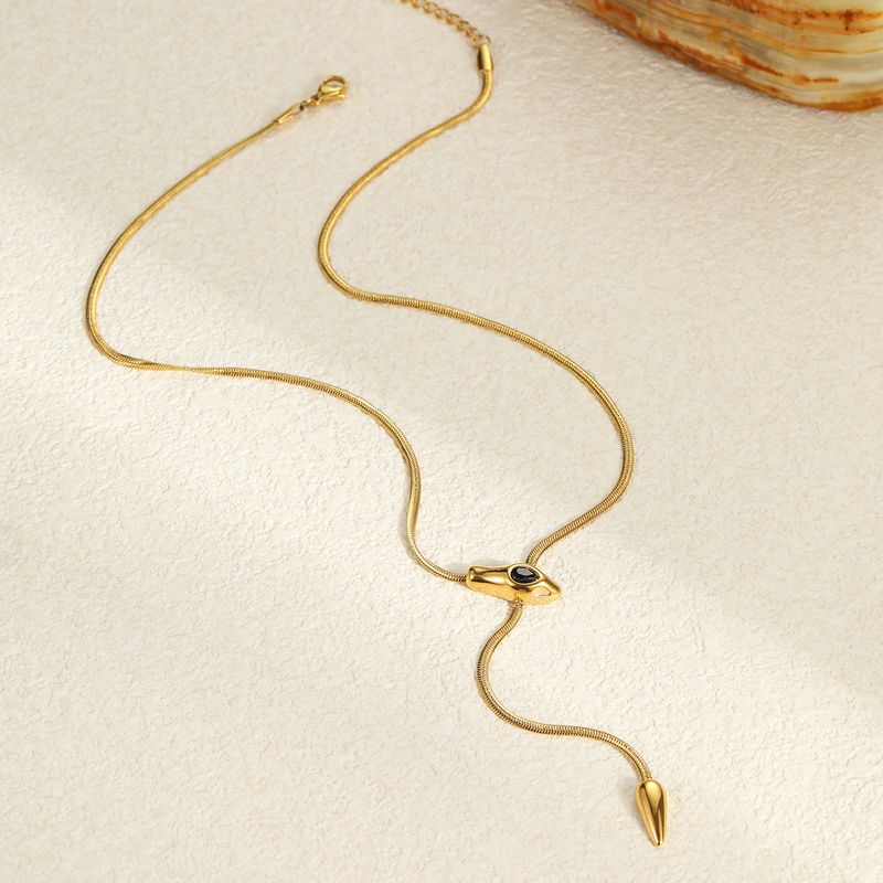 Collane di personalità di moda a forma di serpente sottile catena di serpente collana in acciaio inossidabile zircone intarsiato nicchia retrò unica catena clavicola_voghion.com