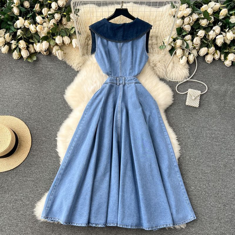 Abito lungo in denim retrò sottile con vita scoperta e ampio risvolto senza maniche_voghion.com