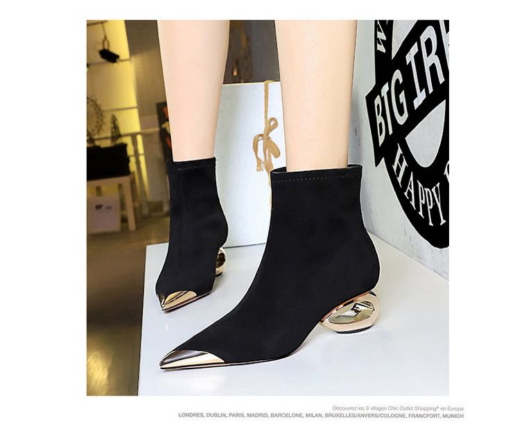 335-1 Stile Stivaletti da donna in pelle scamosciata con tacco a spillo e punta in metallo, stile banchetto leggero e lussuoso, corti_voghion.com