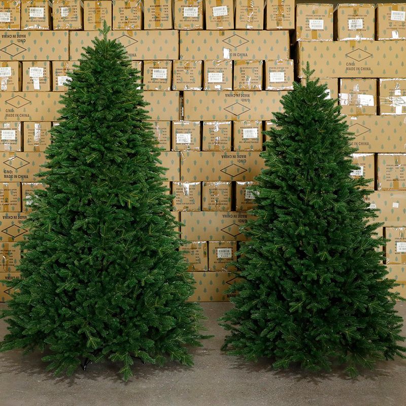 Premium PE Artificial Christmas Tree With Warm Yellow Tips - 5-Point Branch Design, 150/180/210/240cm Height Options_voghion.com
