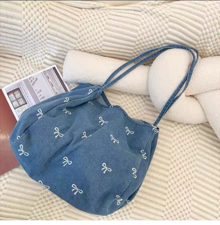 Cowboy Shoulder Women's Multifunctional Large Capacity Washed Blue Canvas Bag_voghion.com