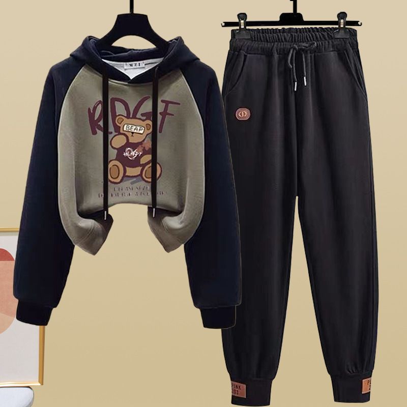 "Elegante set con felpa con cappuccio e pantaloni da jogging a contrasto - Pullover casual con stampa anime e pantaloni affusolati aderenti, comodo capo in poliestere per uomo e donna"_voghion.com