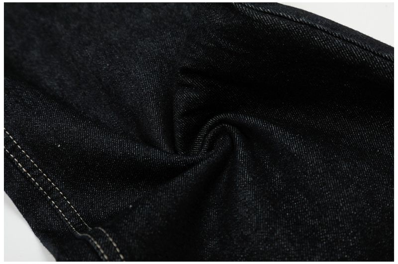Italienisch inspirierte Destroyed-A-Linien-Jeans – Hochfeste, locker sitzende Cowboy-Scimitar-Hose für Herren_voghion.com