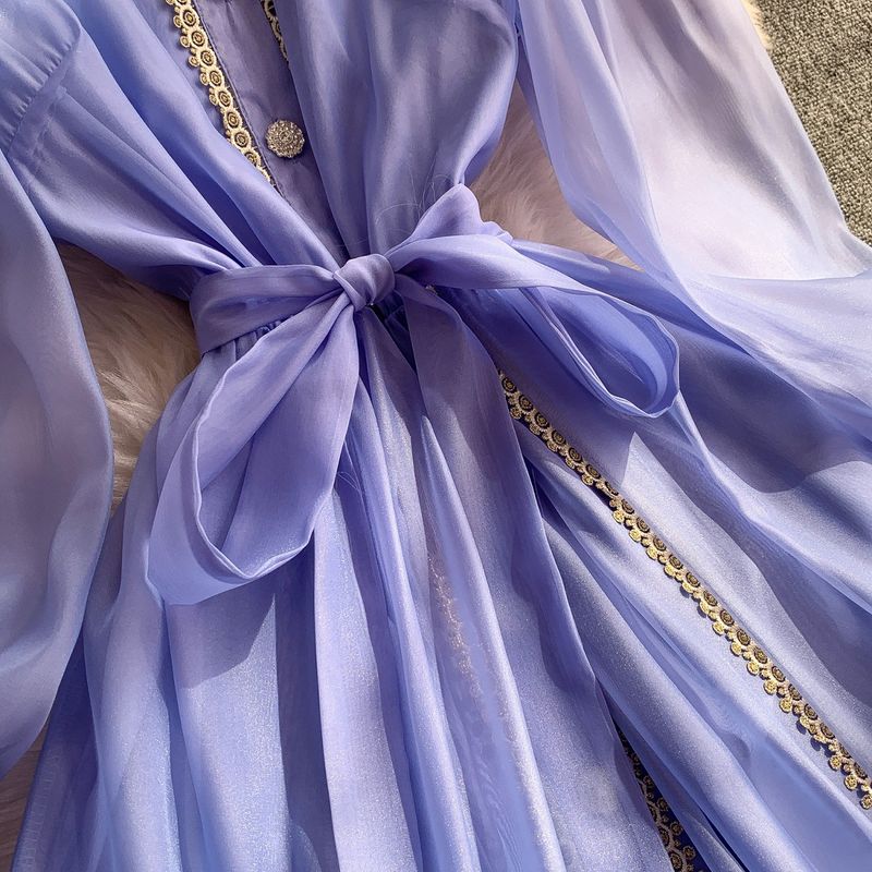 Abito elegante da donna con colletto in pizzo e maniche a lanterna - Abito estivo midi a trapezio con vita alta e bottoni sul davanti (blu/bianco/rosa)_voghion.com