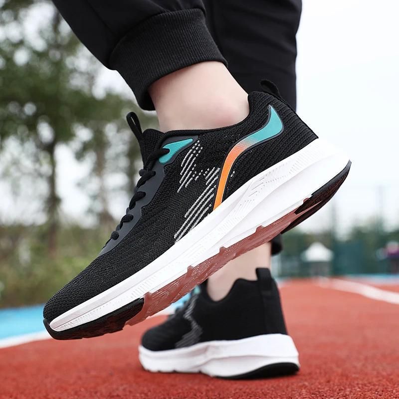 Scarpe da corsa sportive traspiranti leggere e alla moda per uomo, con pochi pezzi, in piccole quantità e di marca, personalizzate._voghion.com