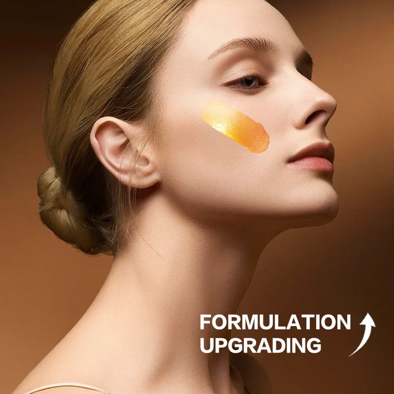 Mascarilla facial de polvo dorado para eliminar puntos negros con un toque suave._voghion.com