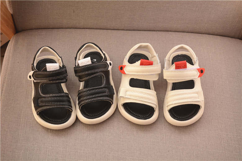 Neue 2024 Sommer feste Unterseite Klettverschluss Herren- und koreanische Strandschuhe leichte Kindersandalen_voghion.com