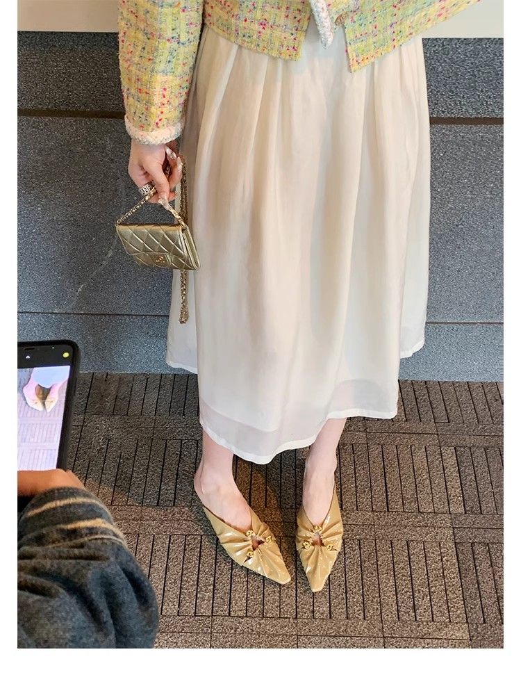 Pantofole a mezza altezza Baotou Muller con fibbia a triangolo, stile Grape Mom, nuove primaverili, in vera pelle, con punta cava e plissettate, da donna_voghion.com