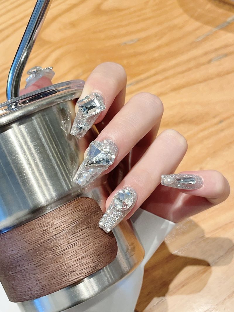 Full Cover Crystal Press On Nails | Winter Sparkling Glitter Fake Nails | Detachable_voghion.com