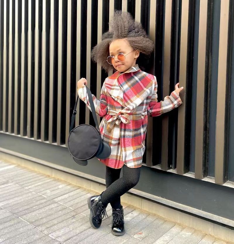 M8080 giacca autunno bambini colletto scozzese neutro top satinato a maniche lunghe trendy stile di media lunghezza_voghion.com