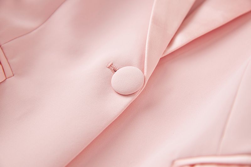 Abbigliamento da donna Abito con piume rosa, due pezzi, abito con pantaloni e temperamento_voghion.com