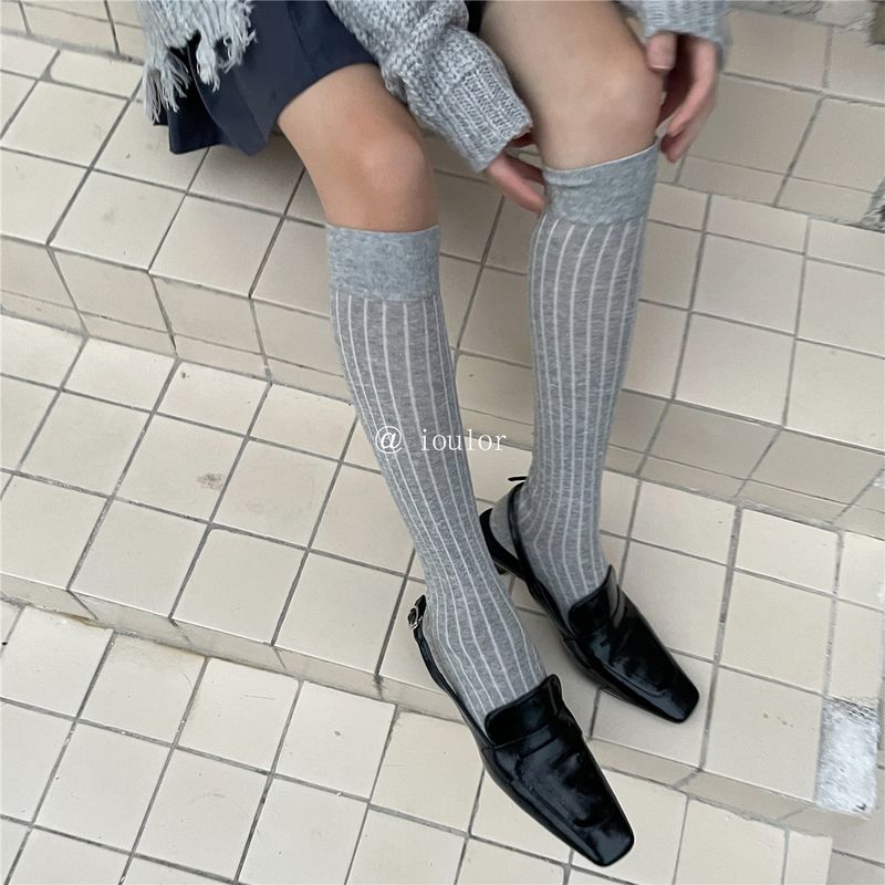 Calzini bianchi e neri, calzini lunghi, calzini di cotone, calzini a tubo medio, calzini alti fino al ginocchio, calzini alla moda_voghion.com