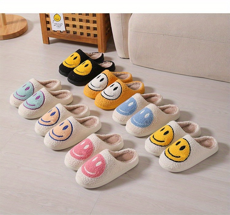 Damen-Hausschuhe mit Kawaii-Cartoon-Smiley, bequeme Schlupfschuhe mit Plüschfutter, warme Hausschuhe für Damen_voghion.com