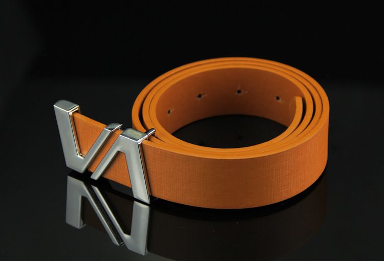 2024 New Popular Belt Men's Board Buckle Belt Classic Letter Smooth Buckle Belt Style Versatile Style_voghion.com