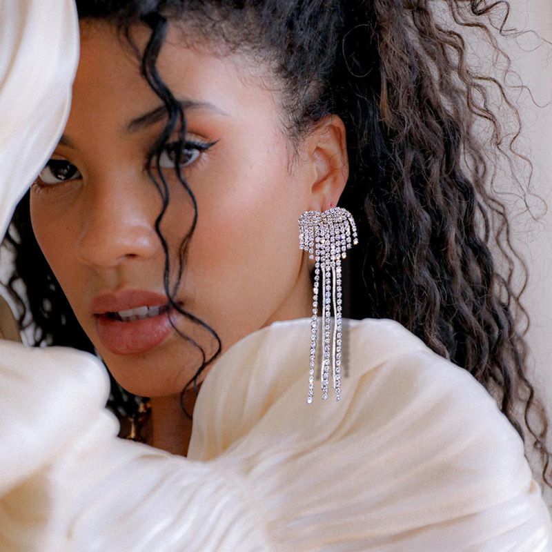 hot popular all-matching accessories women's elegant shiny rhinestone pendant tassel earrings earring_voghion.com