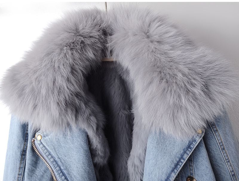 Giacca corta da donna in denim di piccole dimensioni, alla moda, con collo in pelliccia di volpe e fodera in pelliccia di coniglio, stile autunno e inverno_voghion.com
