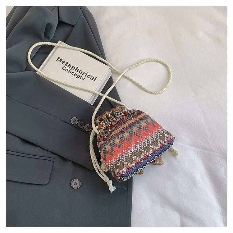 Borsa a secchiello da donna, stile etnico, borsa a tracolla con coulisse e nappa, borsa a secchiello da donna_voghion.com