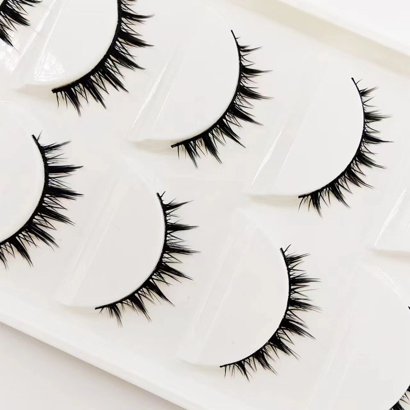 Little Devil COS ripsmed kõvade vartega toetavad topelt silmalauge, muutes need loomulikult tihedaks ja paindlikuks._voghion.com