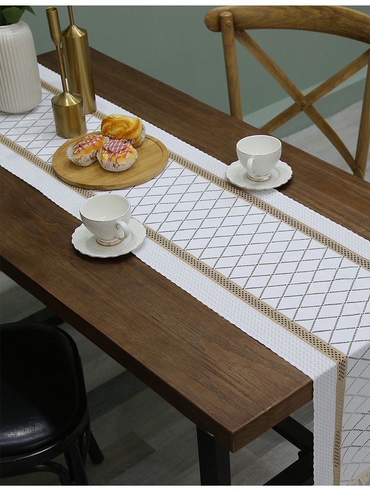 Two-Tone Woven Table Runner With Tassels - American Farmhouse Cotton Linen Table Mat For Holiday Decor_voghion.com