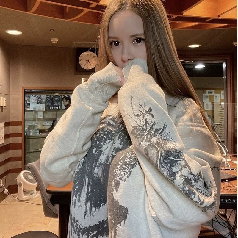 Amerikanischer Retro-Graffiti-Druck Destroyed Pullover Distressed Rundhalspullover für Männer_voghion.com