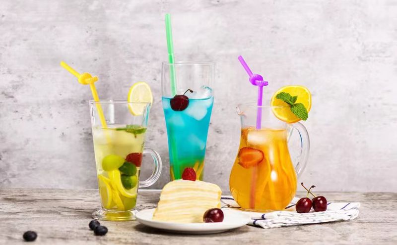 EcoFlex 300-Pack Curved Straws - BPA Free Disposable_voghion.com