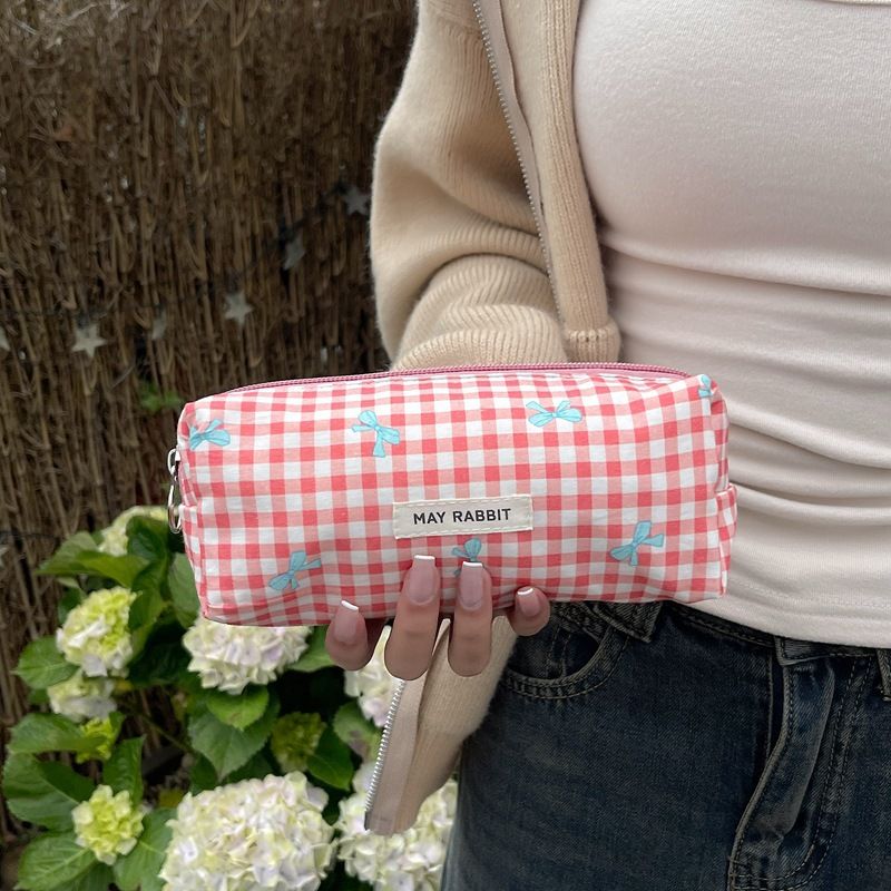 Begge Checkered Bow Makeup Bag - Large Capacity & Cute (Stylish Cosmetic Pouch For Girls)_voghion.com