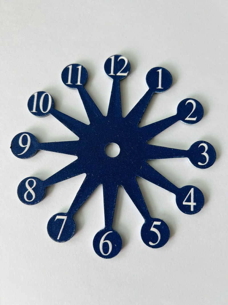 Fabricantes de fuentes explosiones transfronterizas Reloj de engranajes giratorios creativo Proceso de reloj de engranajes giratorios de plástico_voghion.com