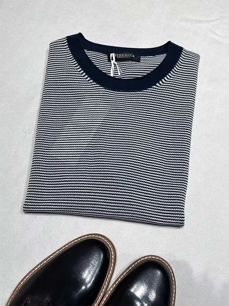 Herrenbekleidung lässiges Standard-T-Shirt Herren Sommer neue Mode Ins Trend Eis Seide Nadelstreifen gestrickt kurzärmelige Herrenoberteile_voghion.com