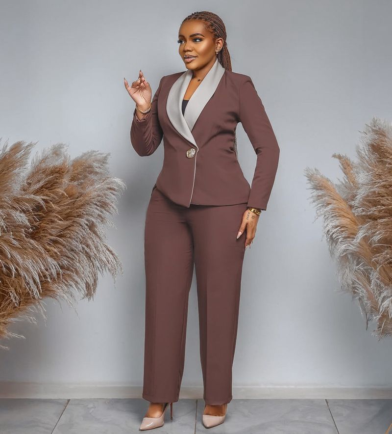 Conjunto elegante de blazer e calça com gola contrastante - Terno de escritório Mamba Cotton para mulheres e homens, conjunto casual de duas peças para negócios_voghion.com