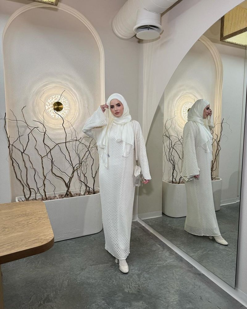 Sieviešu apģērbs Dubaijā, jaunā modes dobā, vaļīgā kleita, Tuvo Austrumu musulmaņu halāts_voghion.com