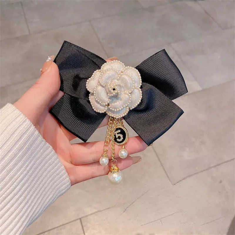 Luxury High-end Fabric Bow Brooch Camellia Flower Pearl Tassel Corsage Lapel Pins Suit Sweater Badge Luxulry Brooches_voghion.com
