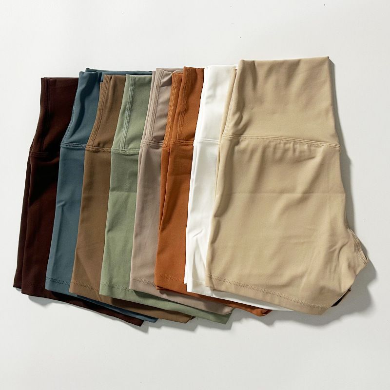 Pantalones cortos deportivos de tres piezas de nailon ajustados para yoga de cintura alta, de calidad inmejorable, nuevos y bonitos._voghion.com