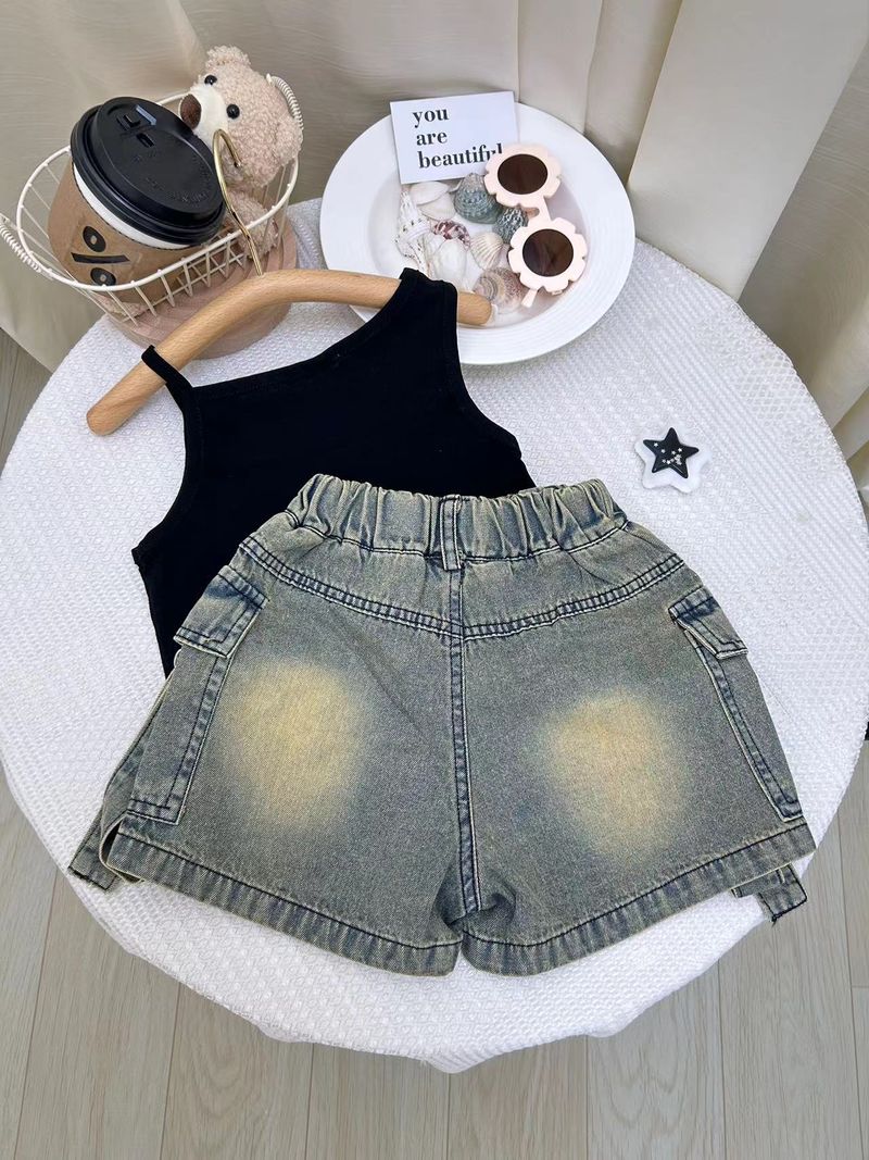 Kid's Clothing 2025 Summer New Fashionable Girls Stitching Printed Vest Plus Heavy Denim Shorts_voghion.com
