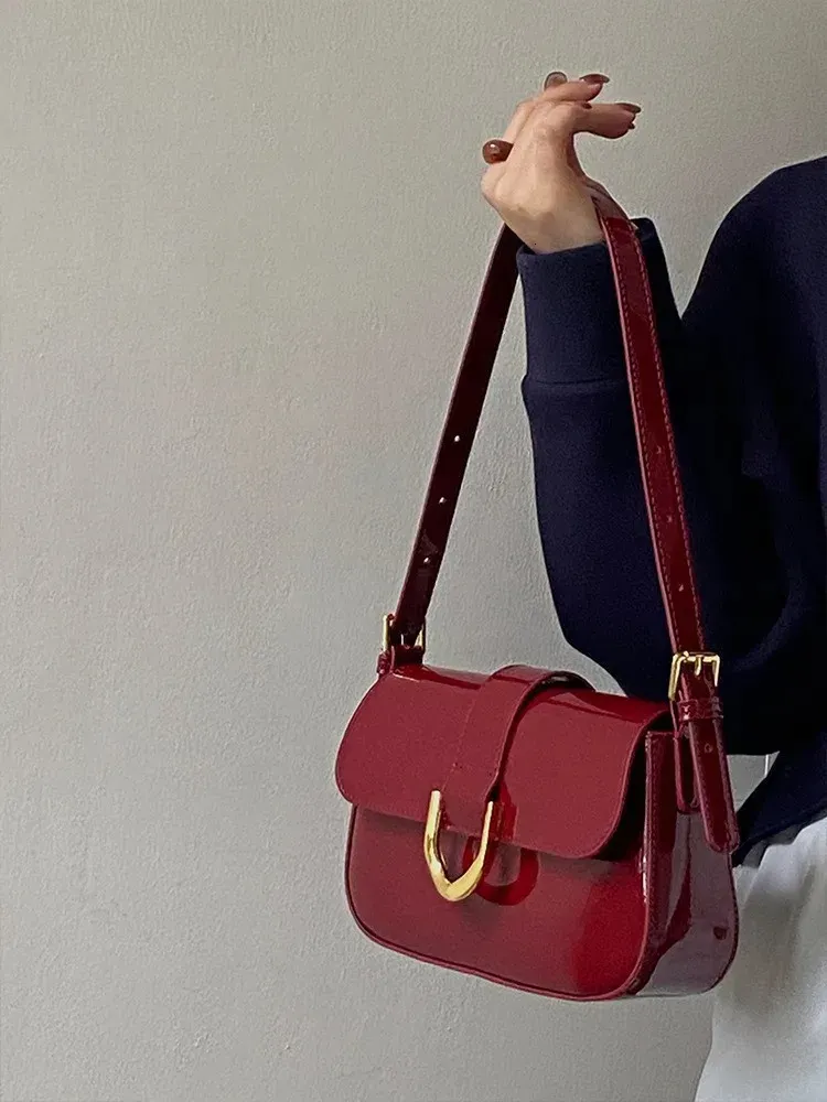 Klassische, lässige Umhängetasche aus PU-Leder mit Hufeisenschnalle, einfarbig, kleine Umhängetasche mit Reißverschluss für Damen_voghion.com